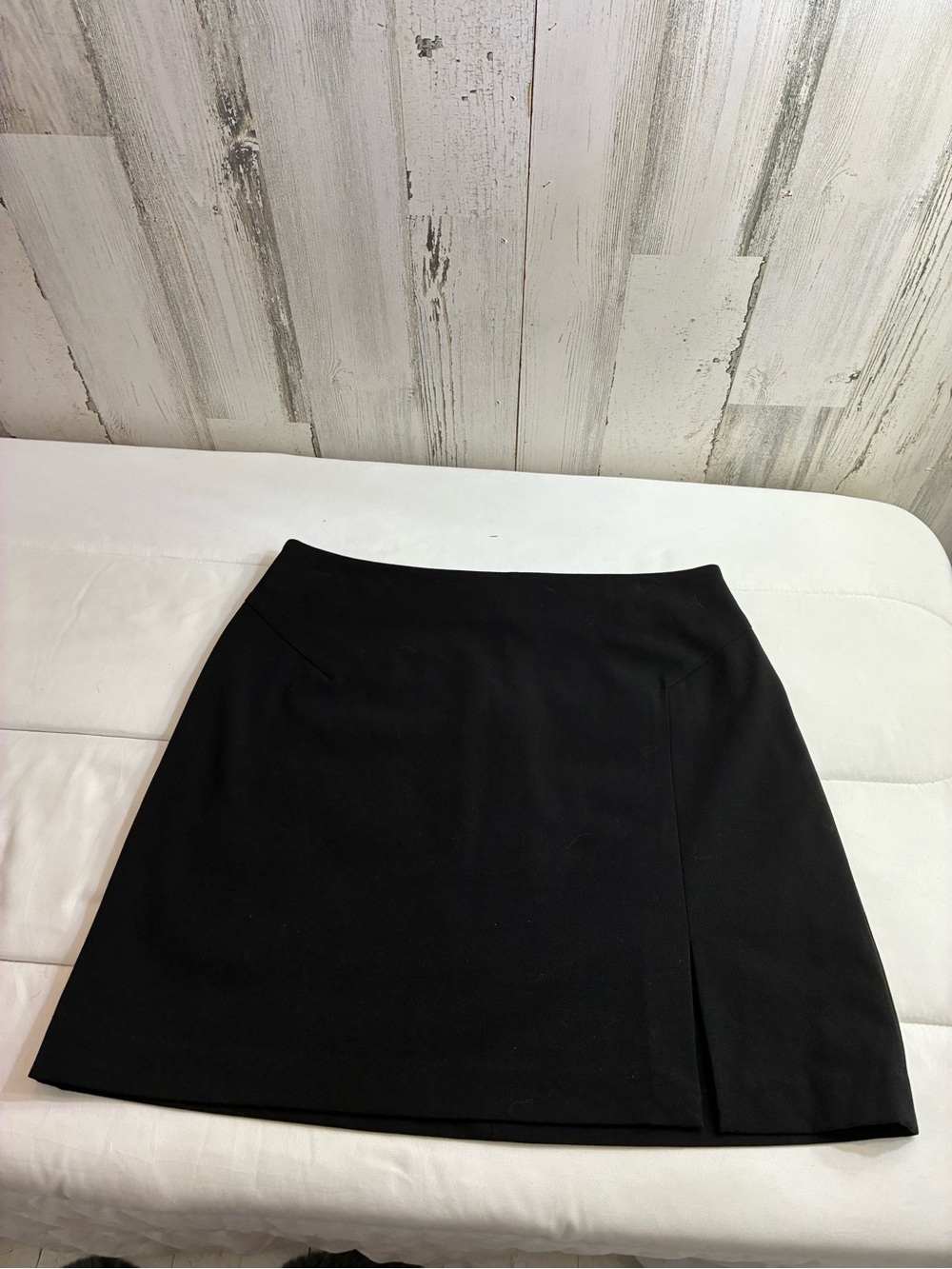 The Limited Black Mini Skirt with Front Slit back zip like new women’s Sz 8